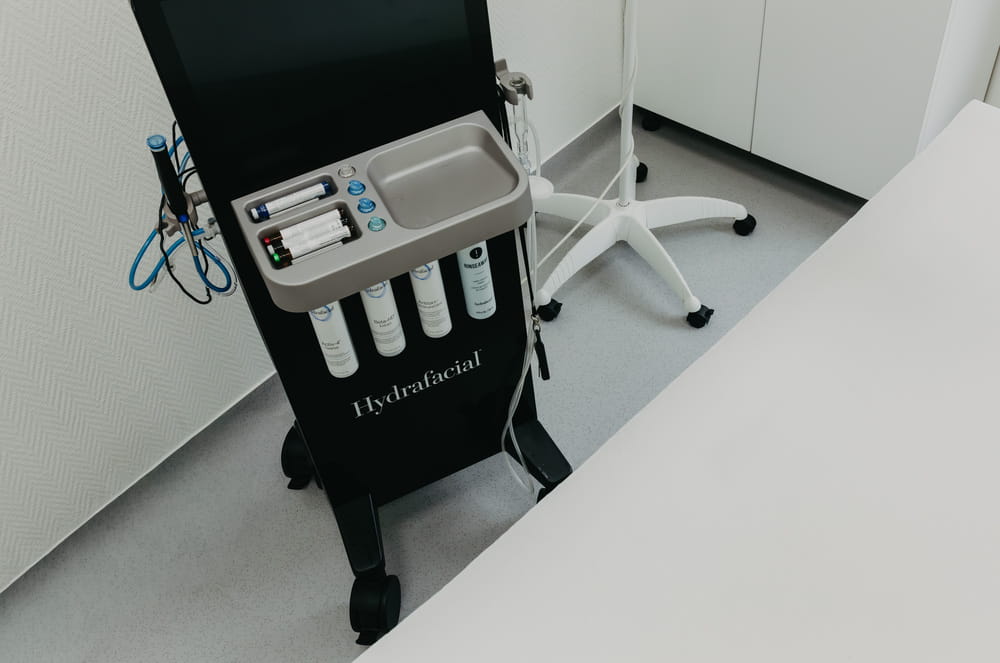 HYDRAFACIAL